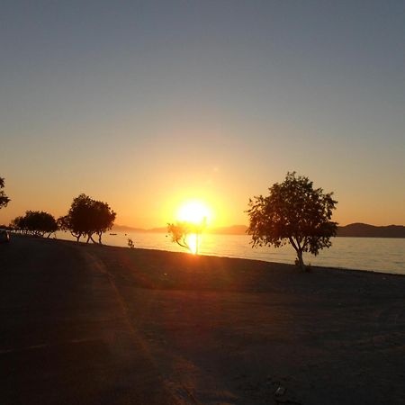 Miros Hotel Apartments Tigkaki  Bagian luar foto
