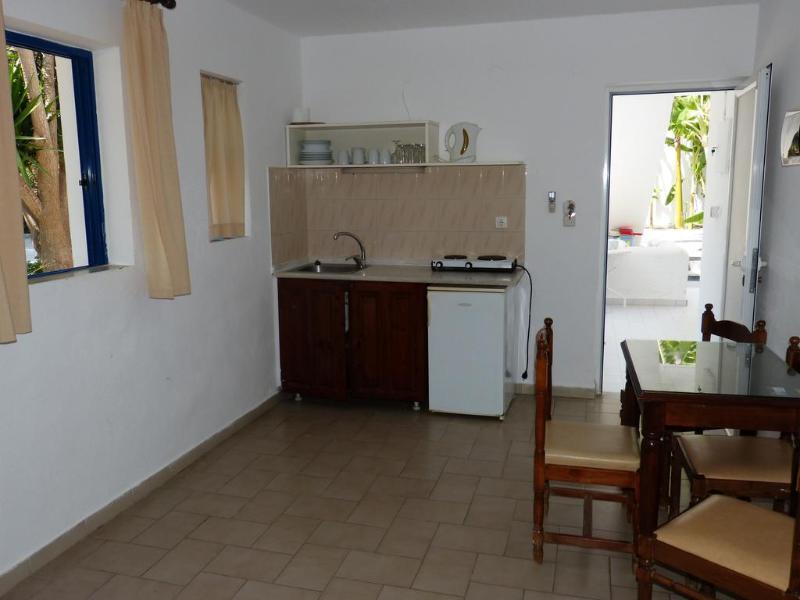 Miros Hotel Apartments Tigkaki  Bagian luar foto
