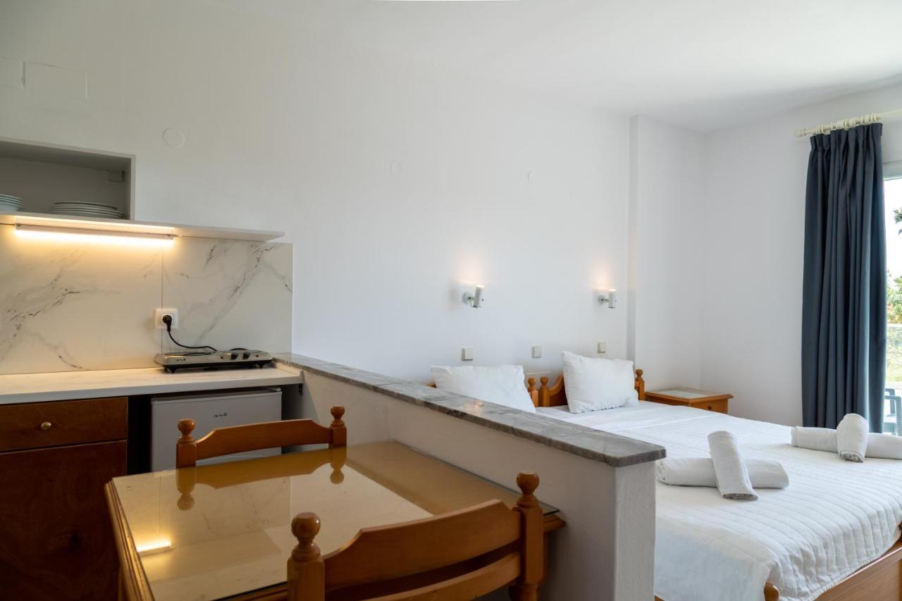 Miros Hotel Apartments Tigkaki  Bagian luar foto