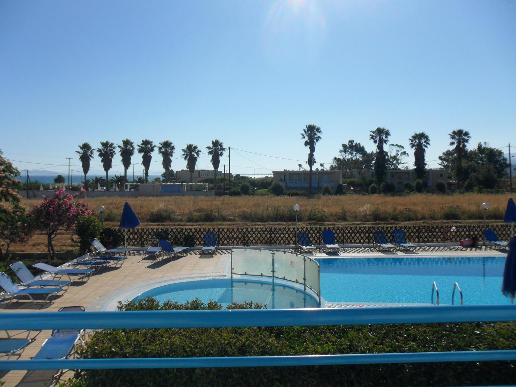 Miros Hotel Apartments Tigkaki  Bagian luar foto