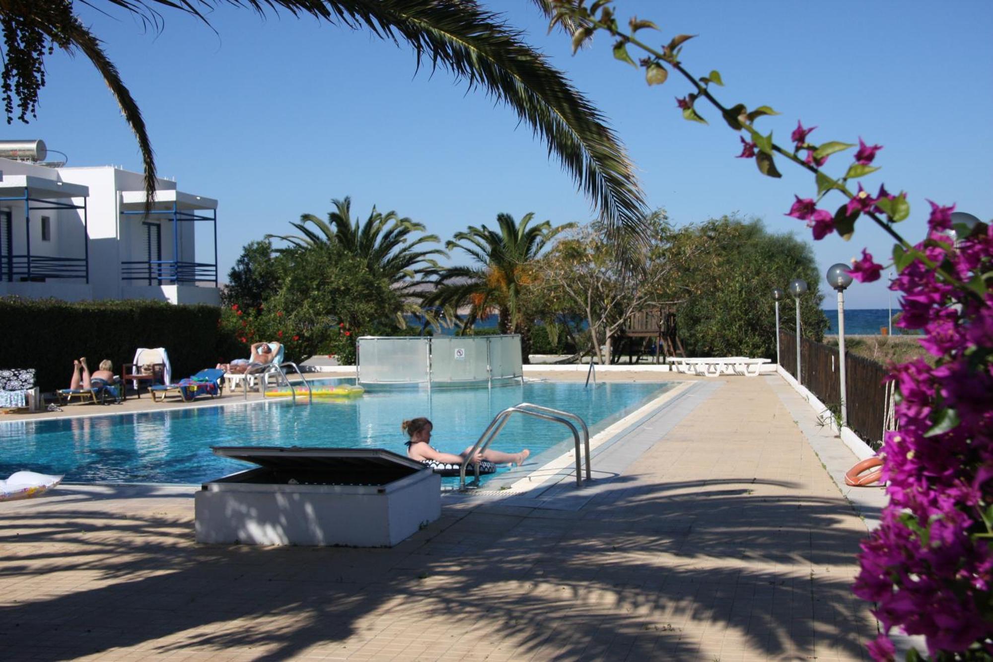 Miros Hotel Apartments Tigkaki  Bagian luar foto