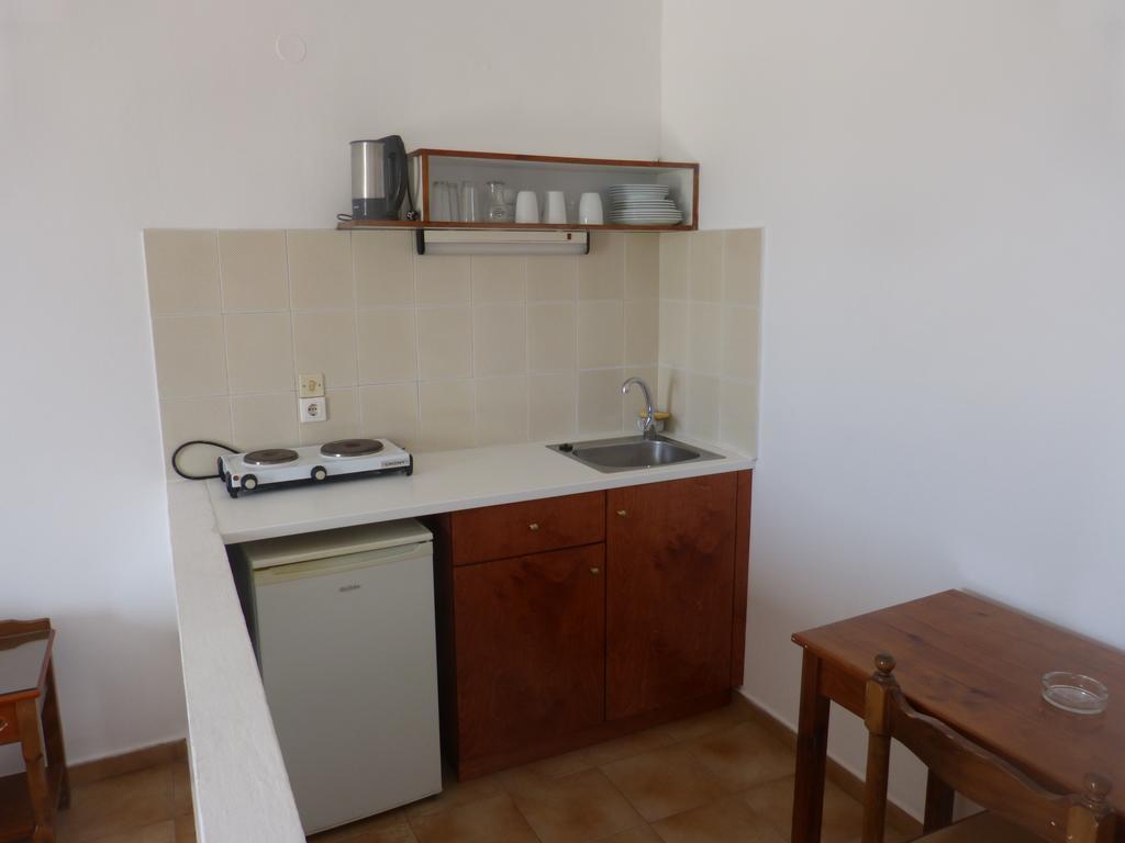 Miros Hotel Apartments Tigkaki  Bagian luar foto